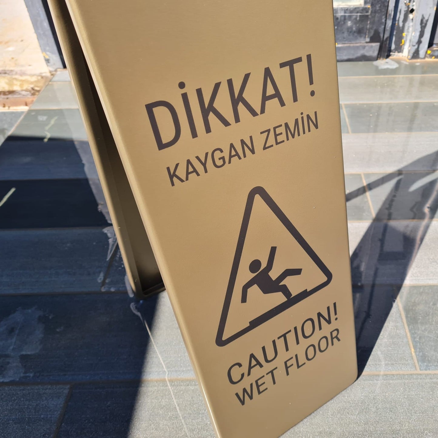 Metal Wet Floor Sign – Foldable Double-Sided Warning Board for Hotels & Shopping Malls - Otimsan Shop