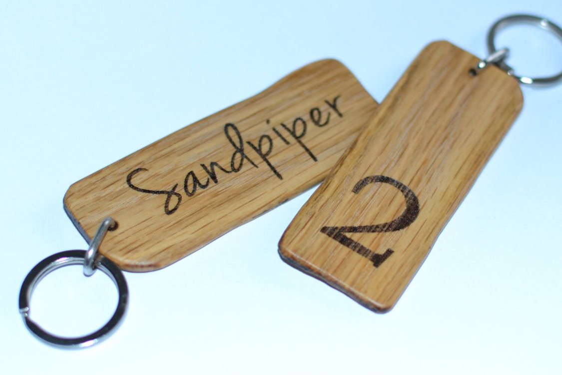 Wooden Hotel Room Keychain - Otimsan Shop