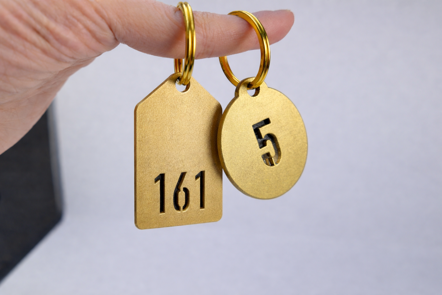 Metal Numbered Keychain | Hotel & Café Cloakroom Tag - Otimsan Shop