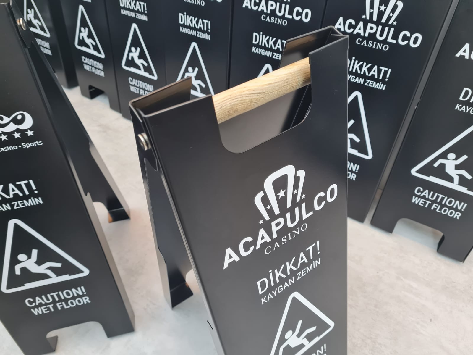Wet Floor Sign Stand | Metal Foldable Double-Sided Portable Sign - Otimsan Shop