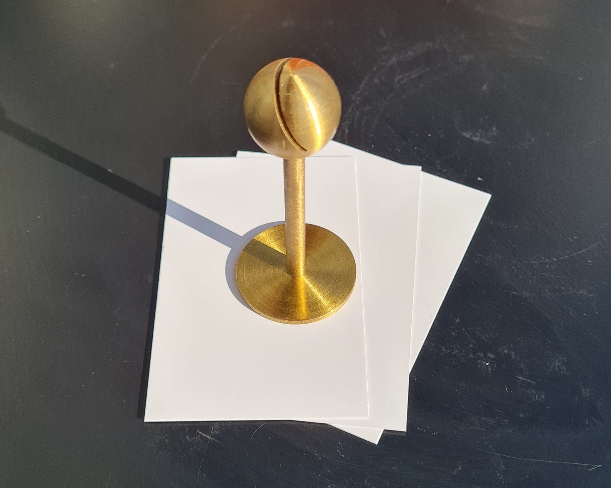 Premium Brass Card Holder Stand – Restaurant Mezze Label & Tabletop Price Tag Holder - Otimsan Shop
