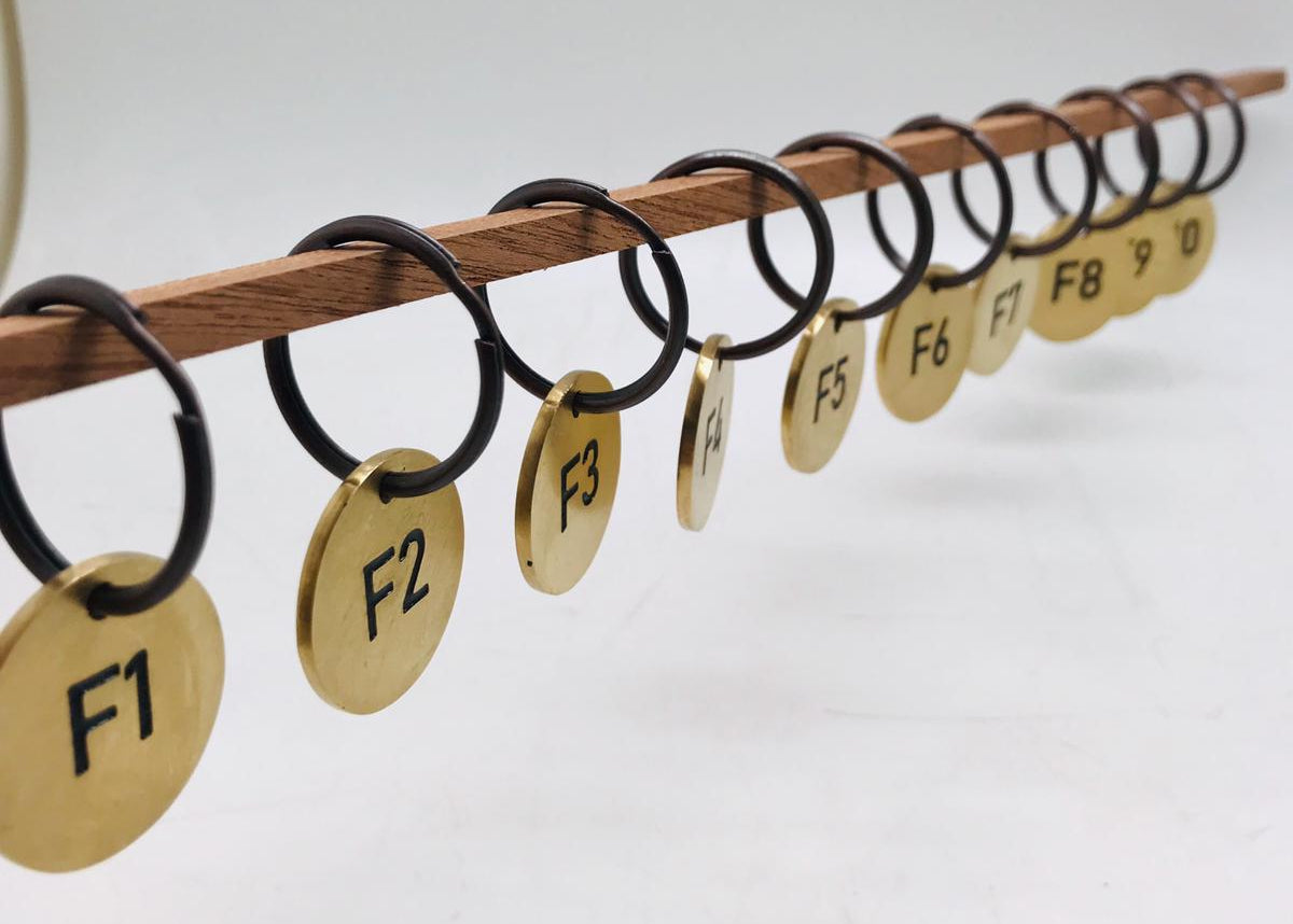 Brass Cloakroom Keychain – Numbered Gold Hanging Key Tag | For Restaurants & Hotels - Otimsan Shop