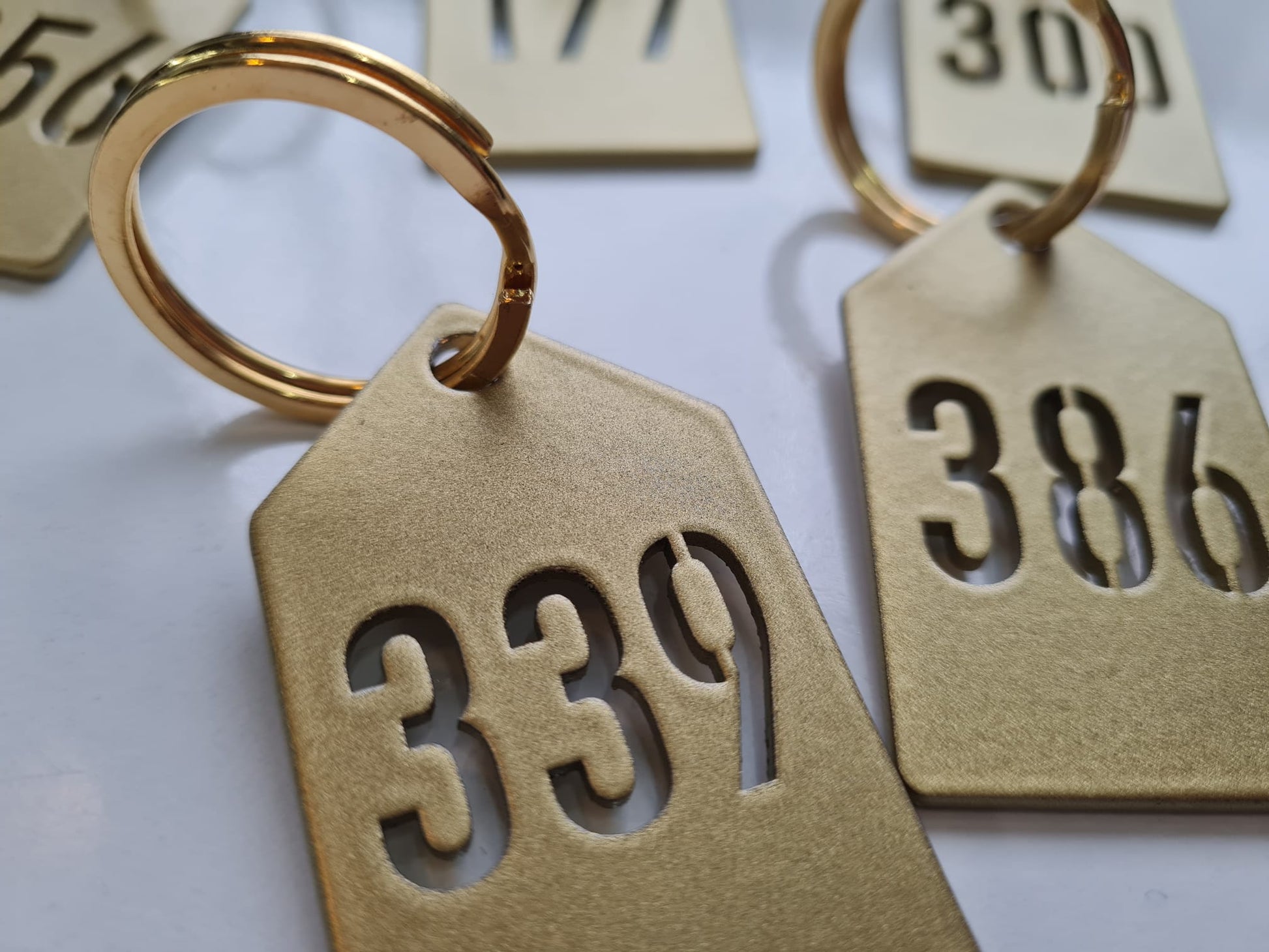 Metal Numbered Keychain | Hotel & Café Cloakroom Tag - Otimsan Shop