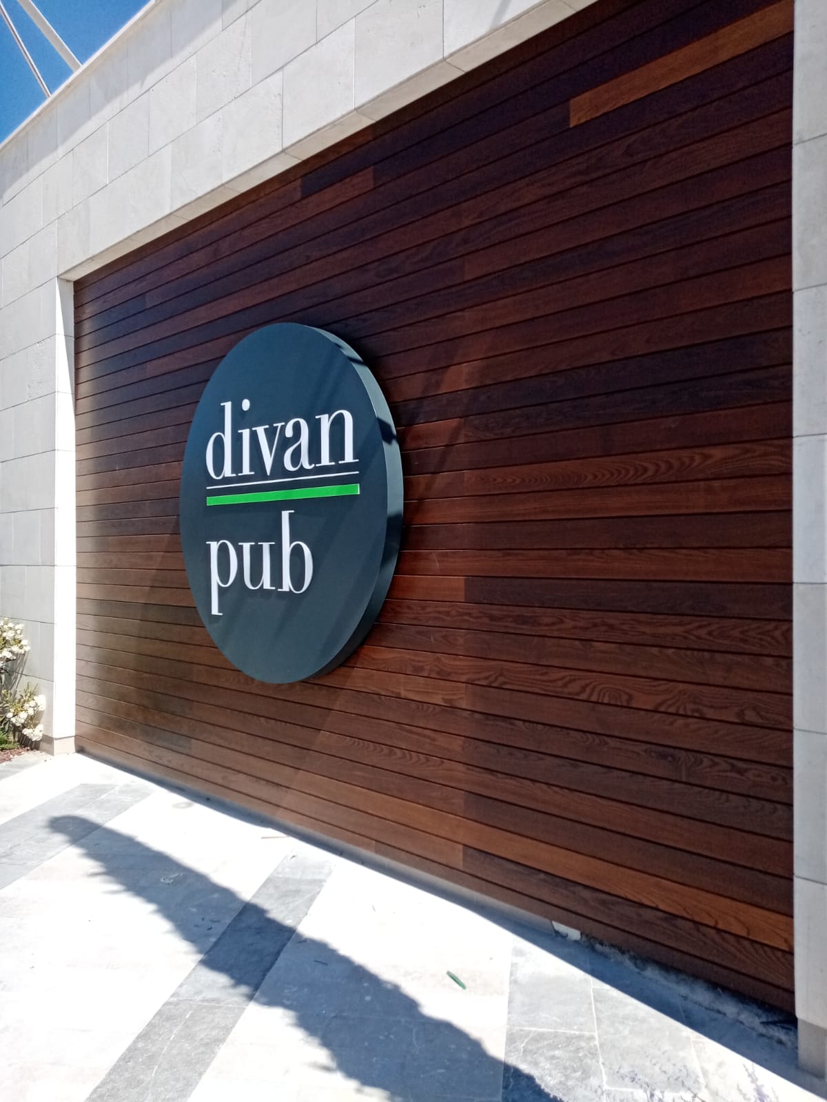 Custom Production – Illuminated Logo Entrance Sign | Embossed Letter Corporate Box Signage - Otimsan Shop